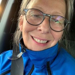 Meet your Posher, Guylaine